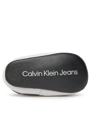 Calvin Klein Jeans scarpette da culla con logo bianco