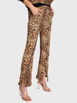 4GIVENESS Pantaloni flare in felpa con stampa leopardata Nero/Marrone