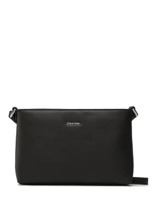 Calvin Klein Jeans borsa a tracolla in ecopelle liscia nero