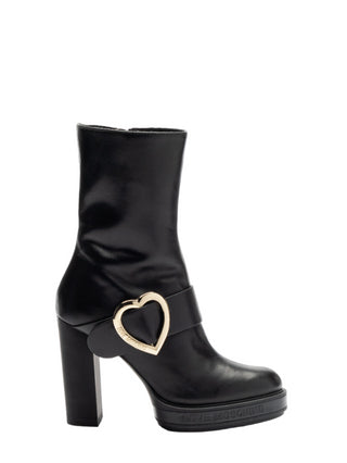 Moschino Love stivali tronchetti in pelle con fibbia cuore nero