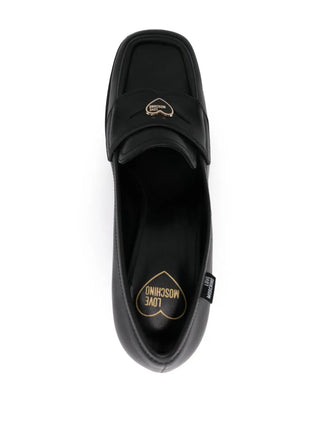 Moschino Love decollete stile mocassino con plateau nero