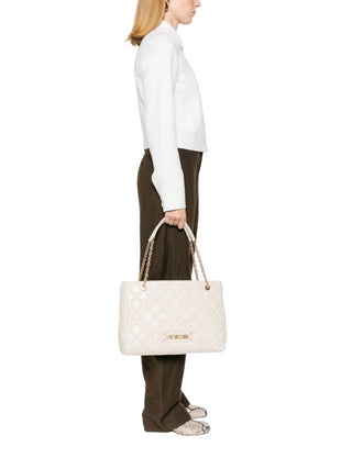 Moschino Love borsa a spalla in ecopelle trapuntata con logo beige chiaro