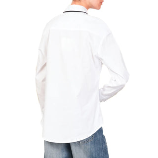 Tensione In camicia maniche lunghe con cravatta bianco