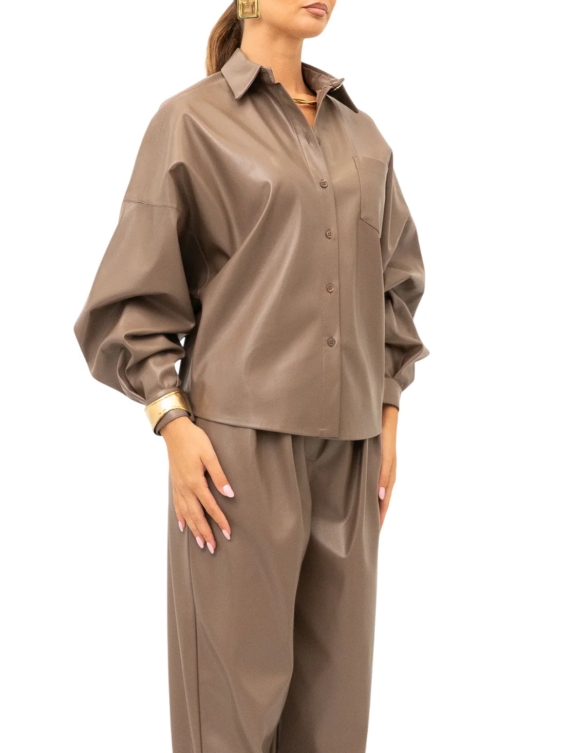 Simona Corsellini camicia donna in ecopelle tortora