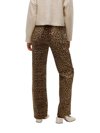 Vero Moda jeans in fantasia animalier gamba dritta beige