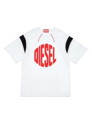 Diesel T-shirt over a manica corta con maxi logo bianco