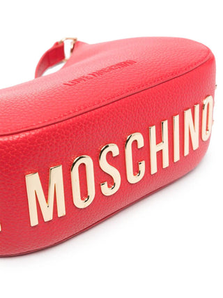 Moschino Love borsa a mezzaluna in ecopelle martellata con placca logo rosso