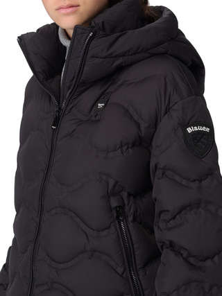 Blauer piumino donna Lorraine con cappuccio nero 25WBLDC03173-007307 999 BLAUER