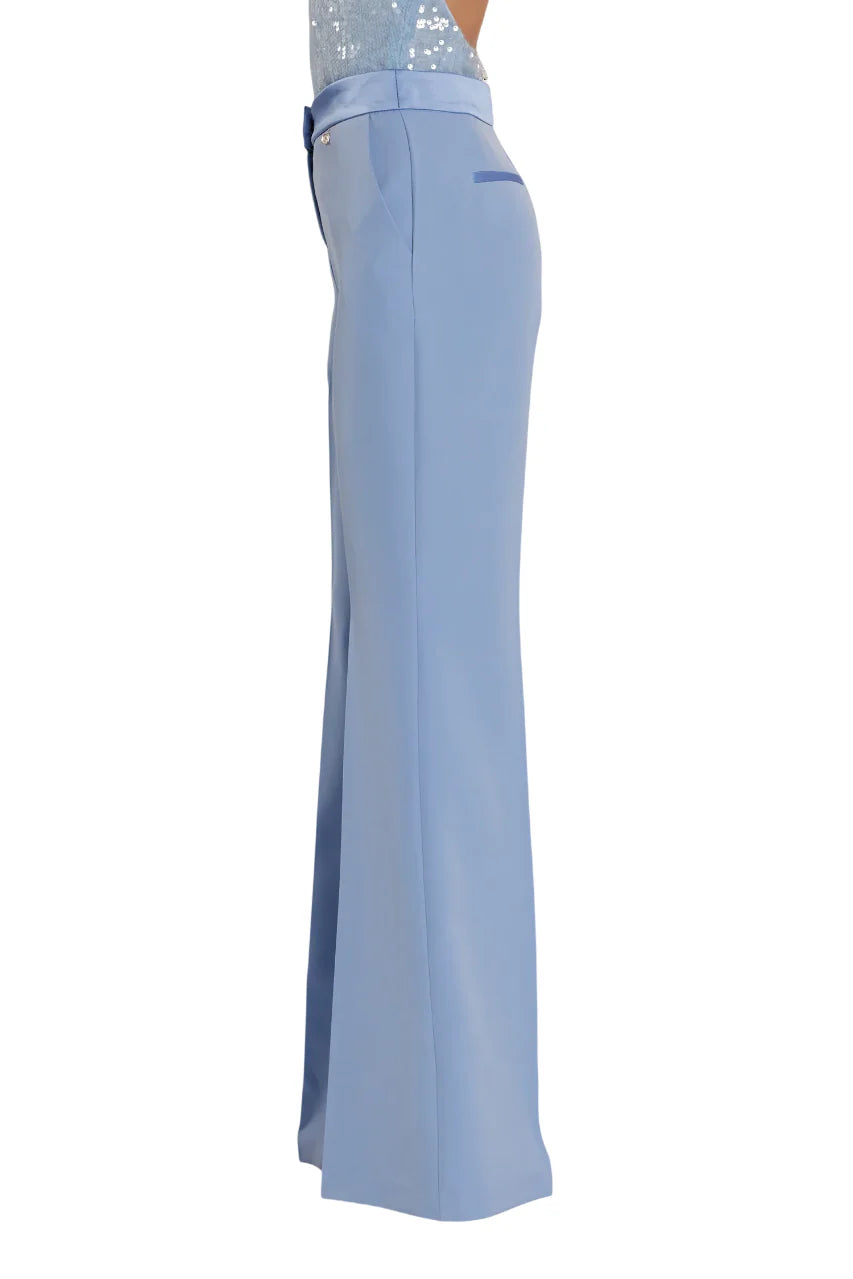 Relish pantaloni a zampa con dettagli satin celeste
