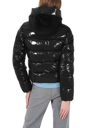 Yes Zee piumino corto donna con cappuccio nero J022-KF00 0801 YES-ZEE