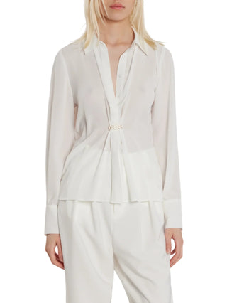 Relish camicia Laza manica lunga con spilla gioiello bianco latte
