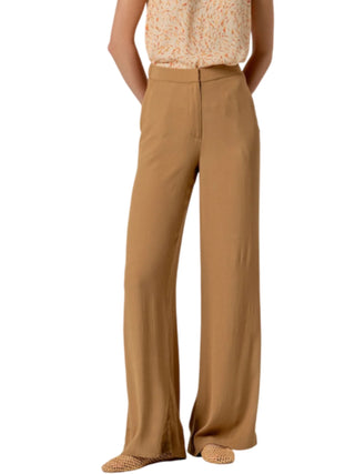 Surkana pantaloni palazzo in viscosa color cammello