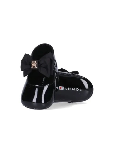 Tommy Hilfiger ballerine neonata in vernice nero