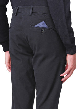 Manuel Ritz pantaloni tinto in gabardina di cotone nero